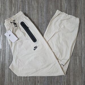 Nike Tech Woven Oversized Pants Light Orewood Black Men’s Medium New  HM7158-104
